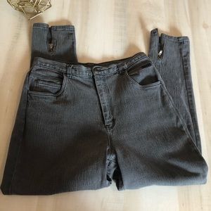 Gitano black vintage hi- waist zip ankle jean